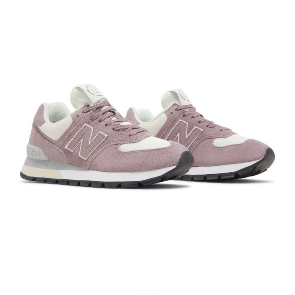 New Balance women’s 574 “rugged pink” sneaker